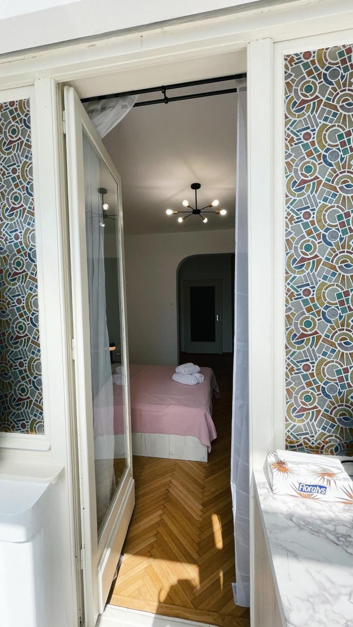 Pinkfluid - Charming Studio In Prime Location Bucarest Exterior foto